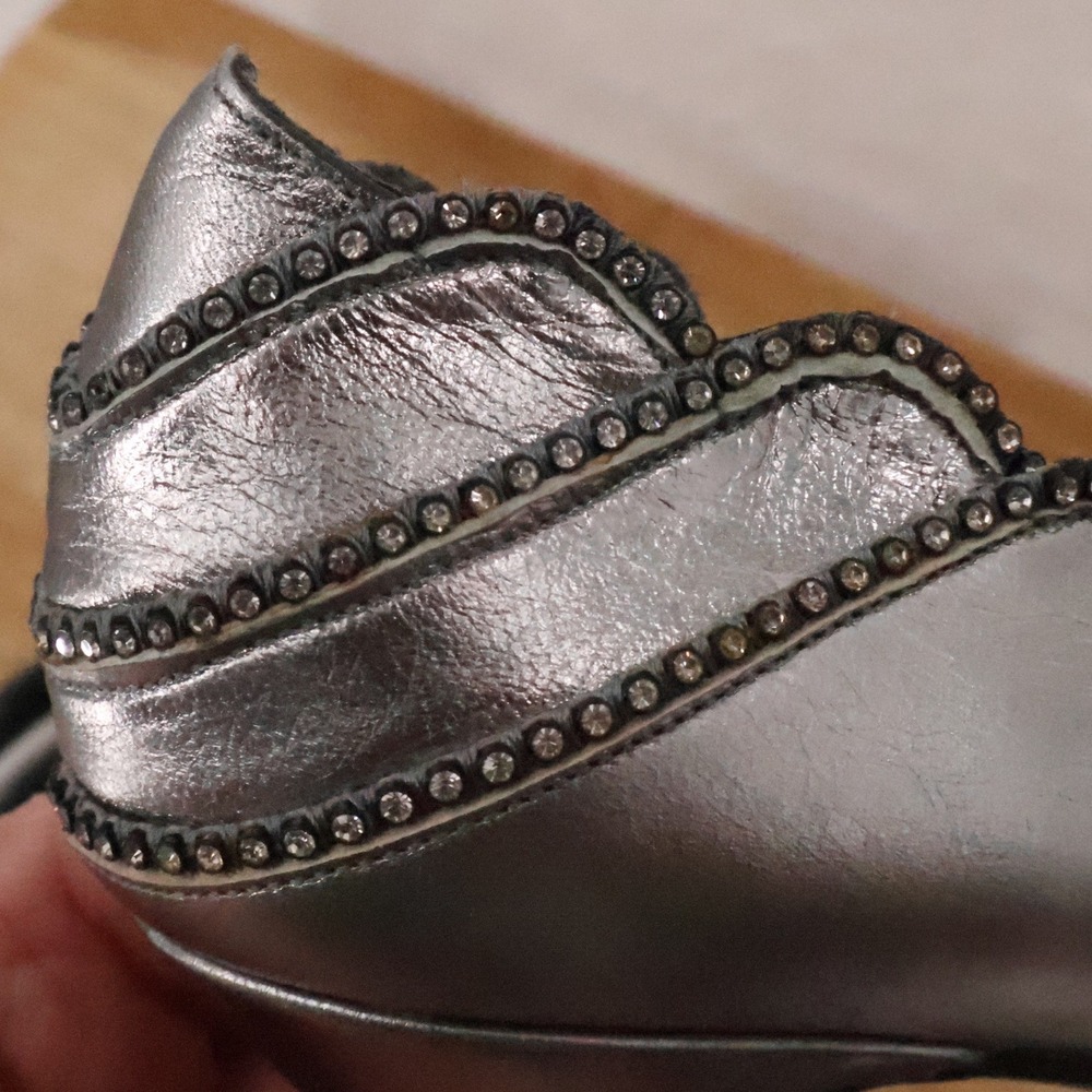 Elegance by Edythe Silver Metallic Rhinestone Pumps Size Leather Vtg Y2K - Picture 11 of 13